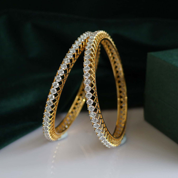 Glamorous Lab Created Openable Diamond Bangles In 18k Yellow Gold 