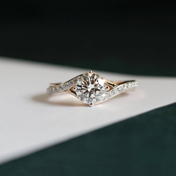 1.0 Carat Round Cut Lab Grown Diamond Engagement Ring