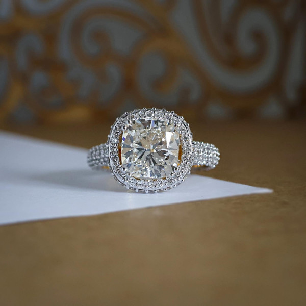 Amazing Cushion Cut Lab Grown Diamond Halo Engagement Ring In 18k Yellow Gold 